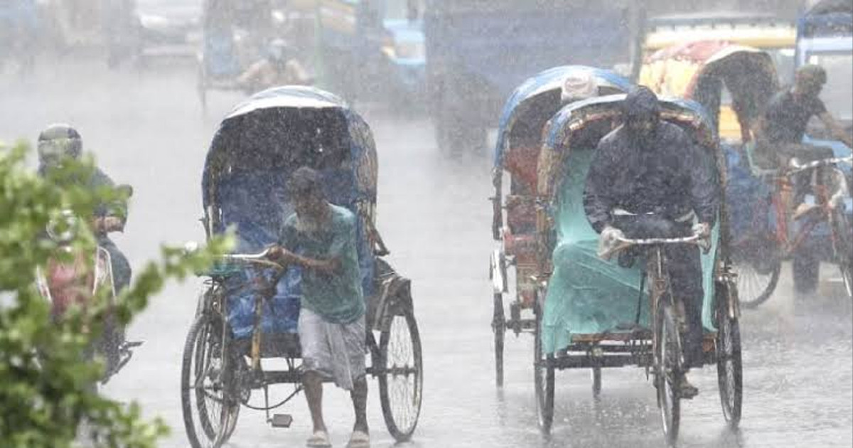 রাজধানীতে টানা বৃষ্টি, চলবে আর কতদিন?