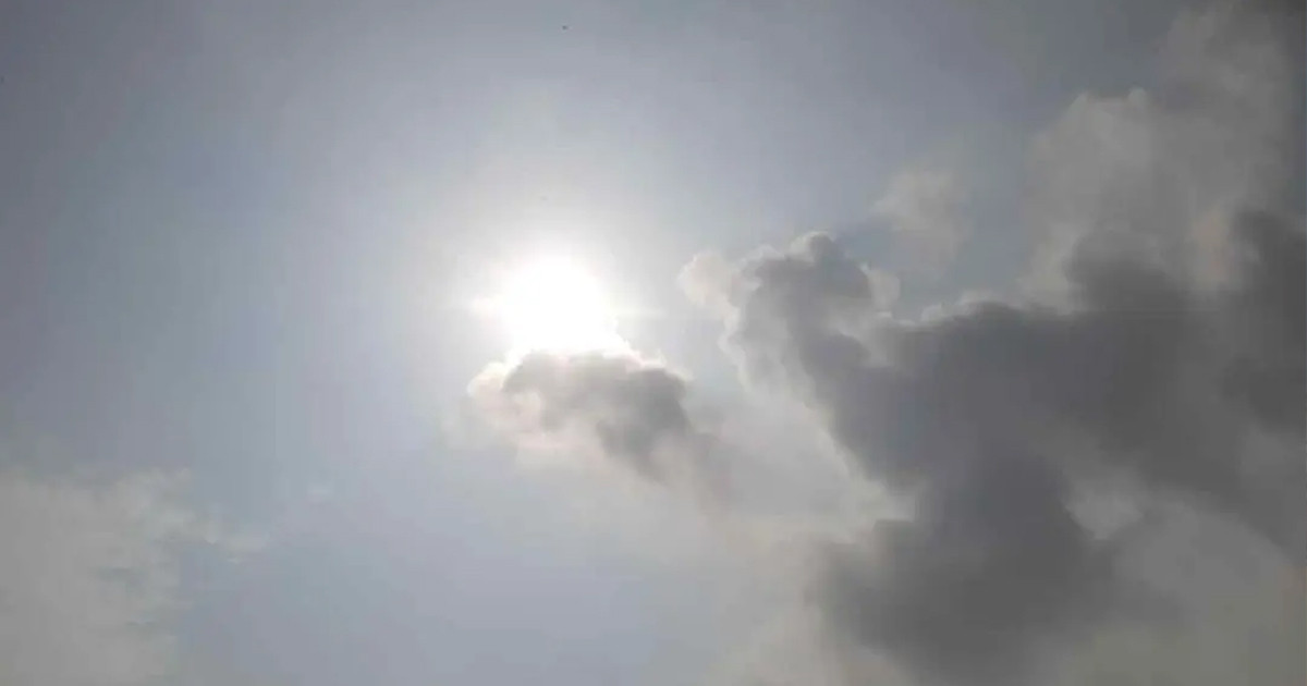 টানা বৃষ্টির পর ঢাকায় রোদের হাসি, বাড়ছে গরম