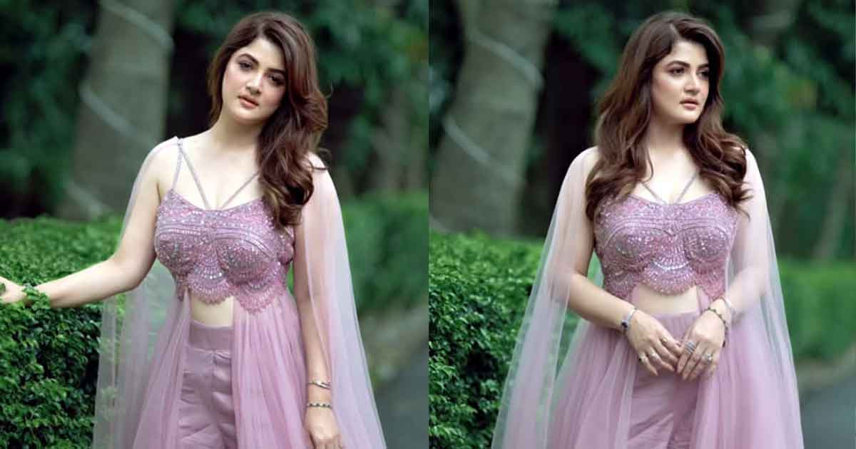 ধর্ষণের অভিযোগে গ্রেপ্তার সহকারী, মুখ খুললেন নায়িকা শ্রাবন্তী