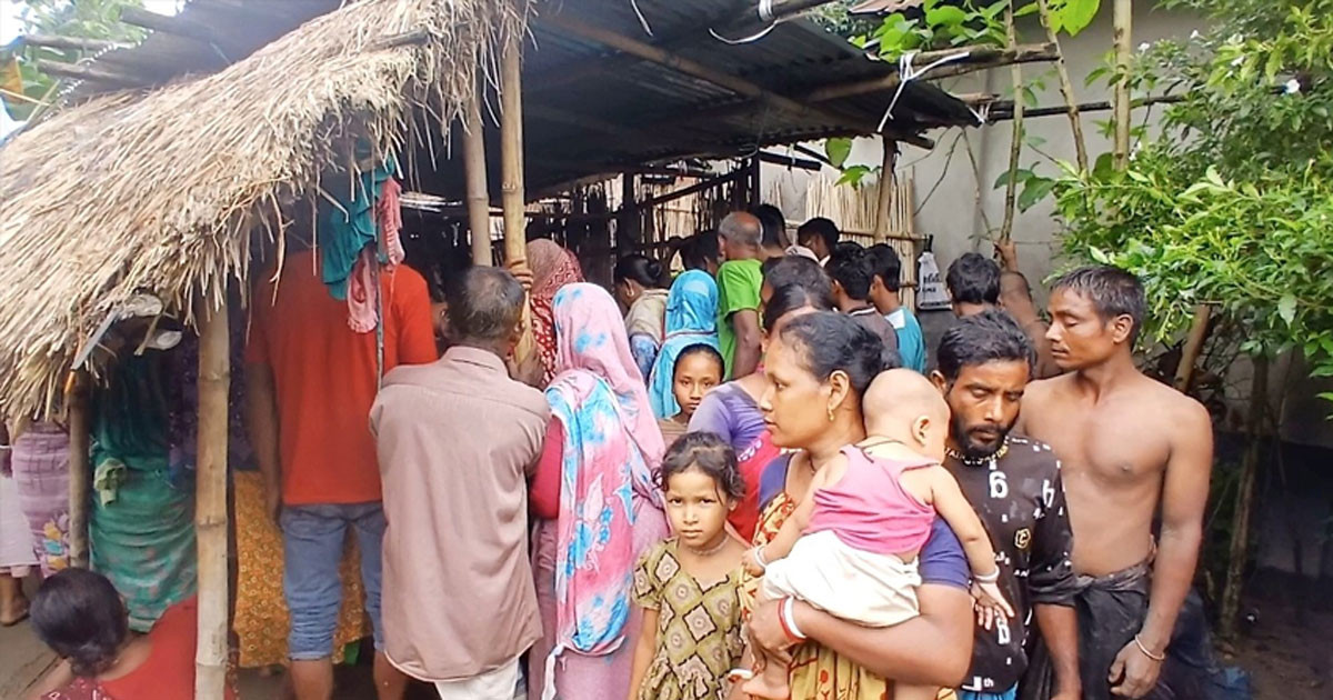দুই জেলায় বজ্রপাত: বাবা-ছেলেসহ চারজনের মৃত্যু