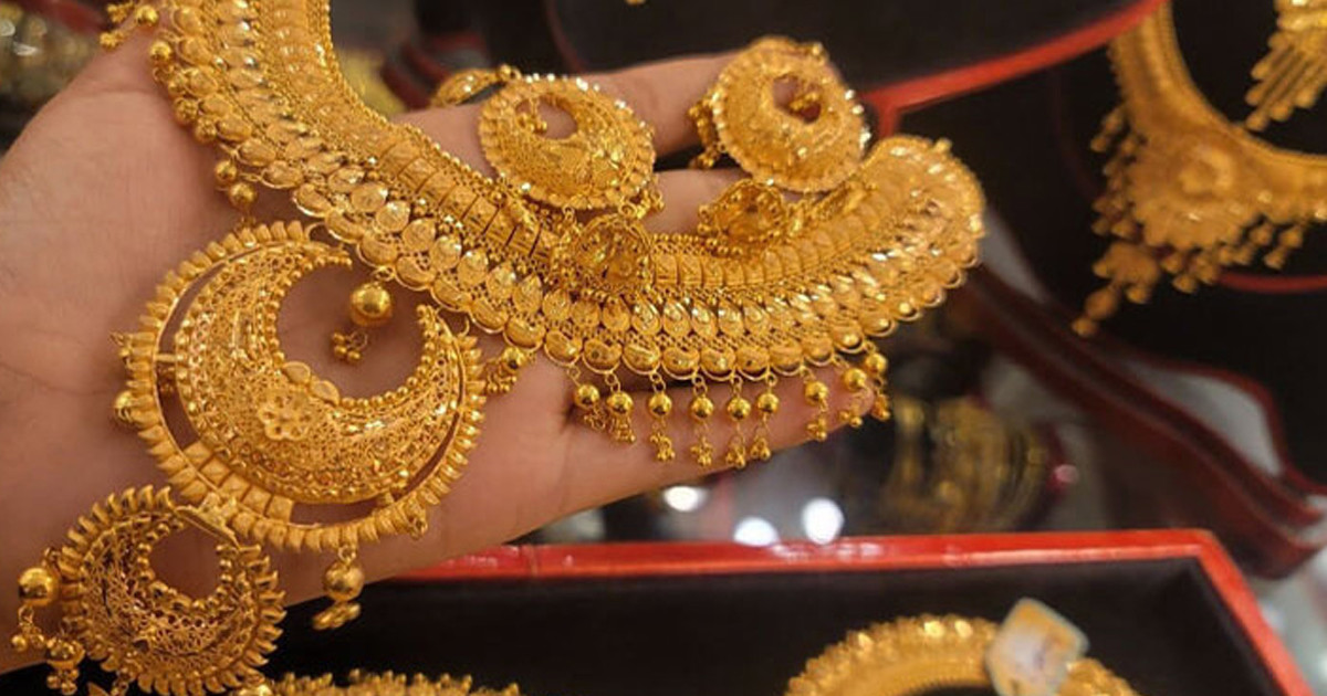 দেশের বাজারে আজ যে দামে বিক্রি হচ্ছে স্বর্ণ