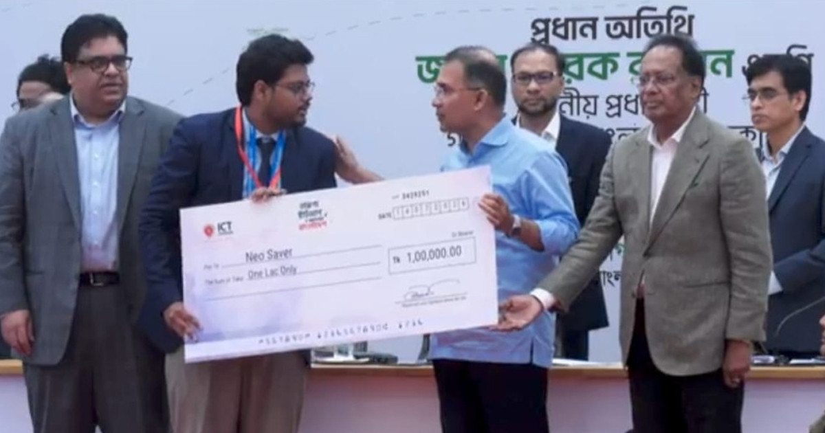 জরুরি মুহূর্তে এক ক্লিকে মিলবে অ্যাম্বুলেন্স, অ্যাপ তৈরি করলেন বাগেরহাটের ধিলন