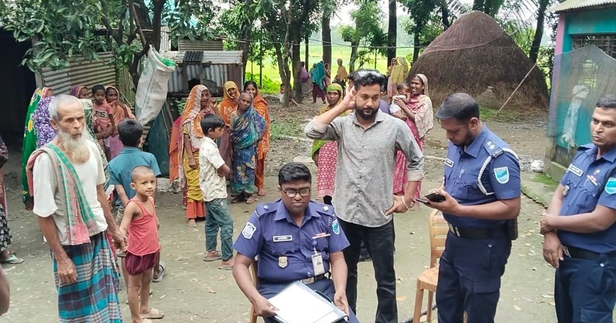 ধামরাইয়ে গভীর রাতে ৭ লাখ টাকা লুটের অভিযোগ