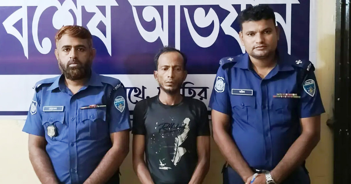 নামাজ পড়ে ‘ভালো হওয়ার’ অঙ্গীকার, রাতেই মাদকসহ গ্রেপ্তার