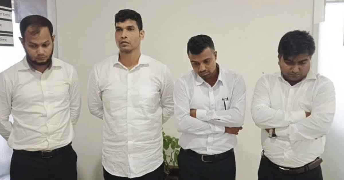 প্রক্সি দিয়ে সরকারি চাকরির চেষ্টা, যোগ দিতে এসে ধরা পড়লেন ৪ প্রার্থী