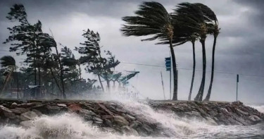 ঝোড়ো হাওয়ার শঙ্কায় দেশের ৮ অঞ্চলের নদীবন্দরে সতর্কতা