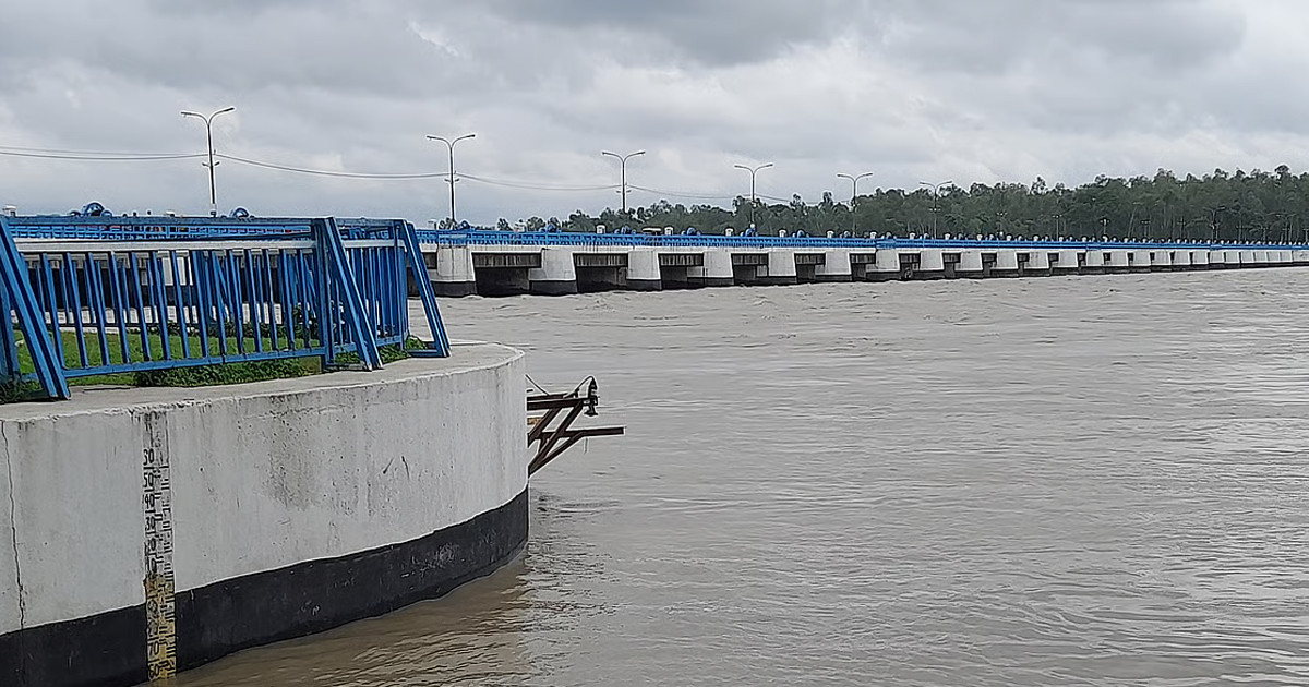তিস্তার পানি বাড়ছে, খুলে দেওয়া হয়েছে ৪৪ জলকপাট