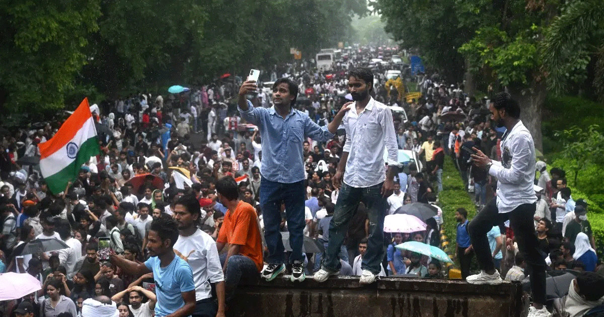 তরুণদের আন্দোলনে উত্তাল ভারত