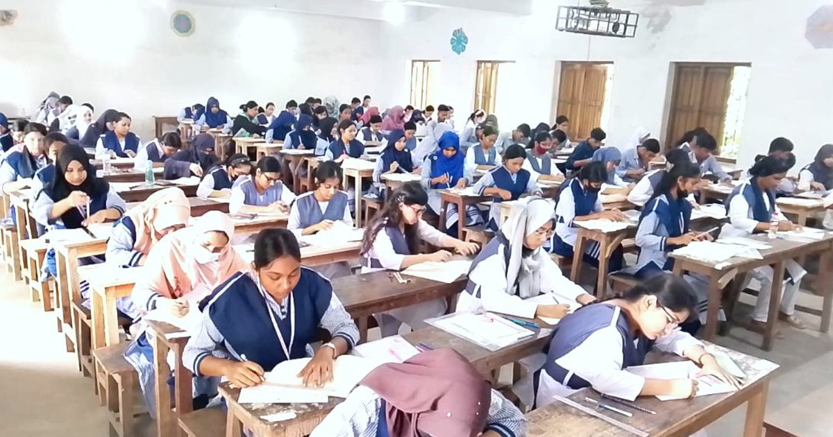 চট্টগ্রাম বোর্ডের স্থগিত এইচএসসি পরীক্ষার নতুন রুটিন কবে?