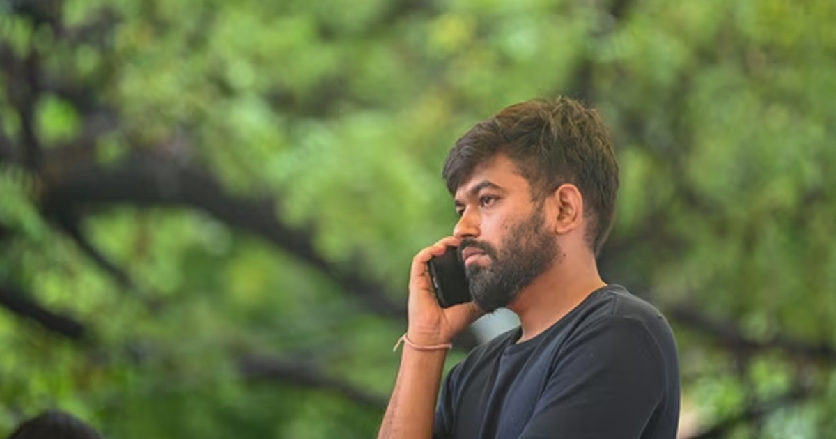 এবার আপনার পদত্যাগের দাবি উঠবে: মোদিকে হুঁশিয়ারি অভিজিৎ দীপকের