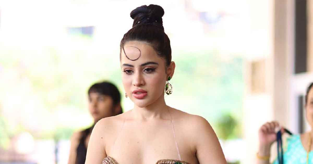 উরফি জাভেদের খোলামেলা ভিডিও নিয়ে তোলপাড়