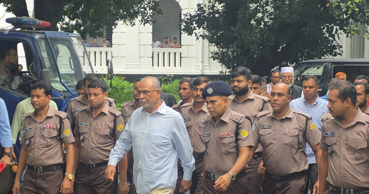 লতিফ সিদ্দিকীকে গ্রেপ্তার দেখিয়ে কারাগারে প্রেরণ