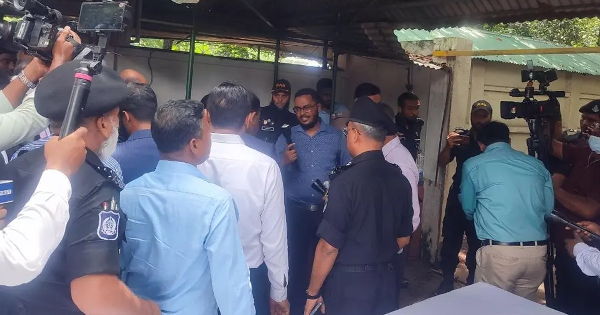 র‍্যাবের ‘আয়নাঘর’ পরিদর্শনে ট্রাইব্যুনালের বিচারক ও প্রসিকিউটররা