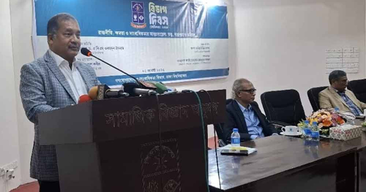 সরকারের সমালোচনা নয়, রাষ্ট্রের বিরুদ্ধে বলা অপরাধ : তথ্যমন্ত্রী