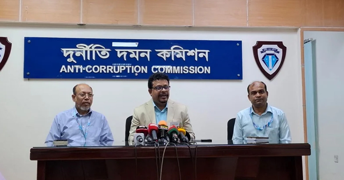 অন্তর্বর্তী সরকারের সময়ের দুর্নীতির অভিযোগও তদন্ত হবে: দুদক সচিব