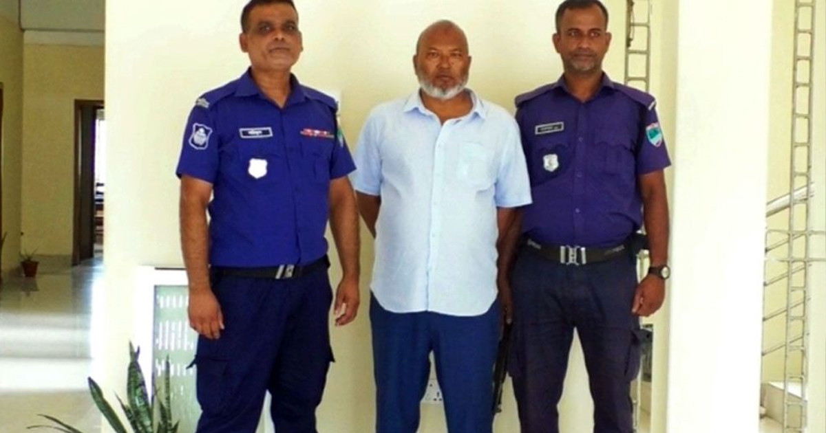 ভারত পালানোর সময় ইমিগ্রেশনে গ্রেপ্তার কার্যক্রম নিষিদ্ধ আ.লীগ নেতা
