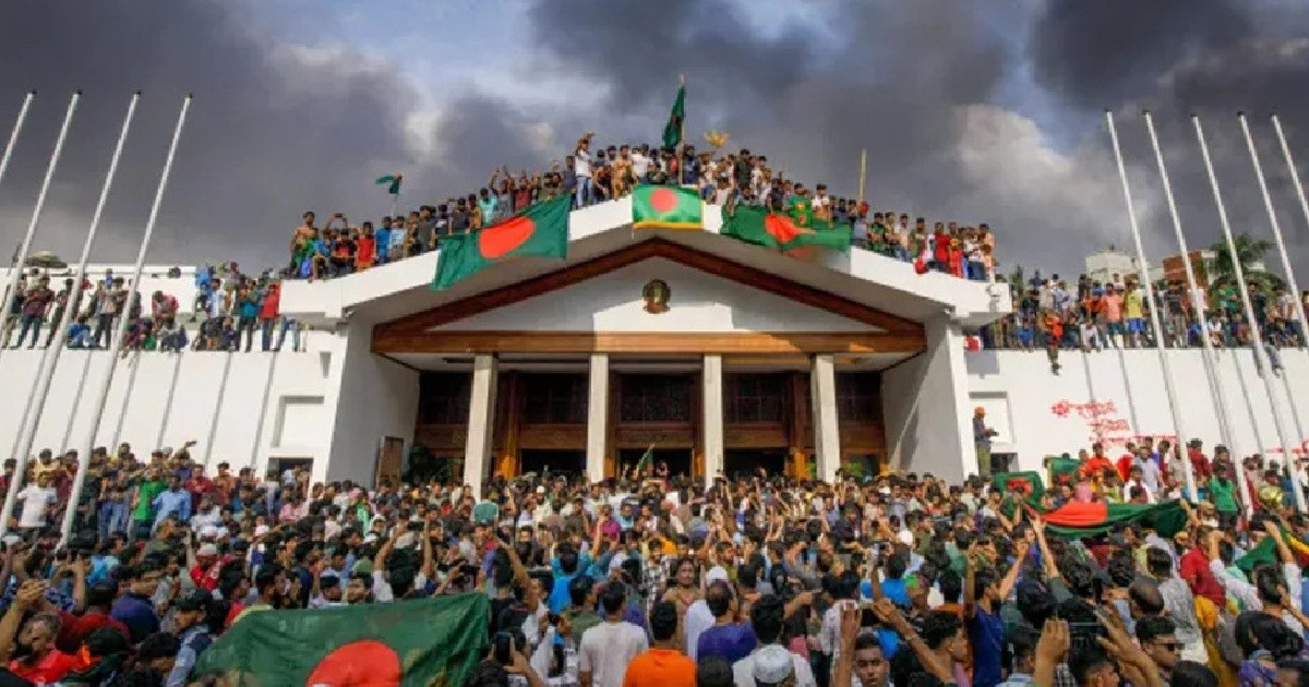আজ ঐতিহাসিক ৫ আগস্ট, গণঅভ্যুত্থানে আসে নতুন বাংলাদেশ