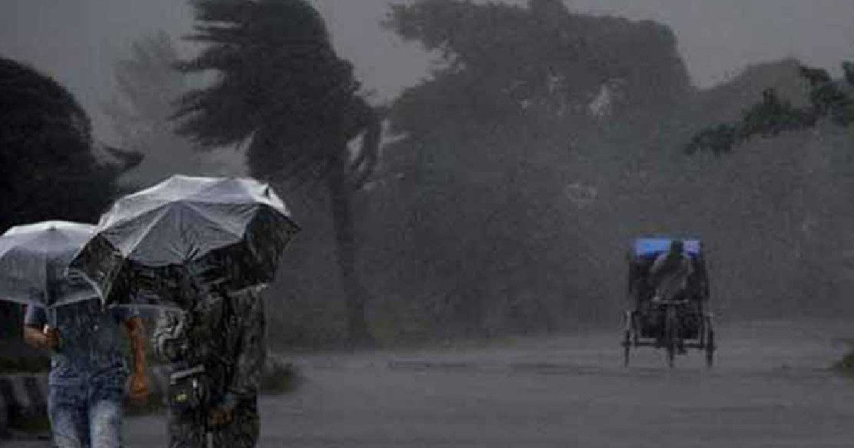 সন্ধ্যার মধ্যে ঝড় ও ভারী বৃষ্টির কবলে পড়তে পারে যেসব অঞ্চল
