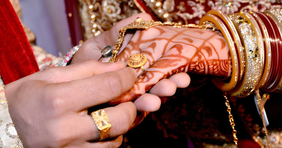 সুখী দাম্পত্য জীবনের ১০০ নীতি
