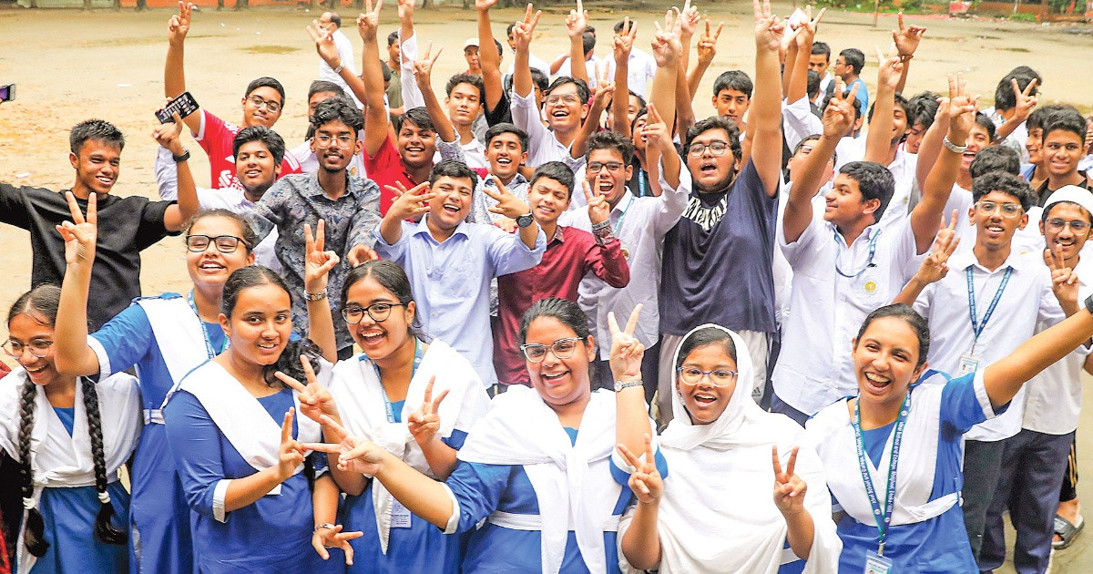 এসএসসির ফল প্রকাশ সোমবার সকাল ১০টায়, শিক্ষার্থীরা জানতে পারবে কখন?