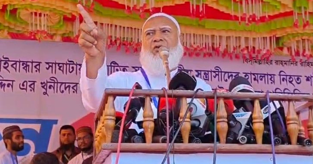 ‘ফ্যাসিবাদীদের পথে হাঁটলে মক্কায় যেতে পারবেন না, দিল্লি যেতে হবে’
