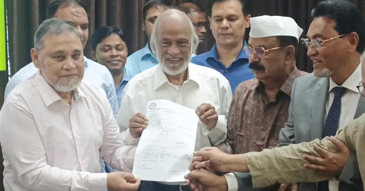মির্জা ফখরুলের পক্ষে মনোনয়নপত্র জমা দিয়েছে বিএনপি