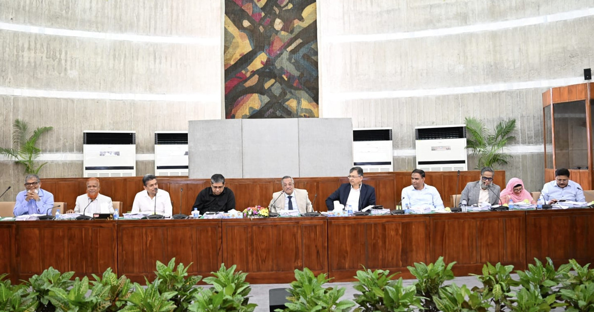পুলিশ নিয়োগে দলীয়করণ পরিহার ও মাদক-জুয়া নির্মূলের সুপারিশ সংসদীয় কমিটির