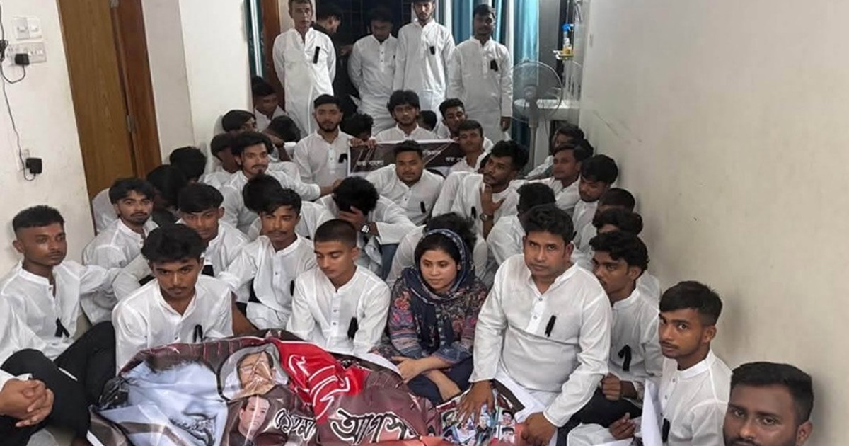 ভাটারা থেকে কার্যক্রম নিষিদ্ধ আ. লীগ ও সহযোগী সংগঠনের ৫৩ নেতা-কর্মী গ্রেপ্তার