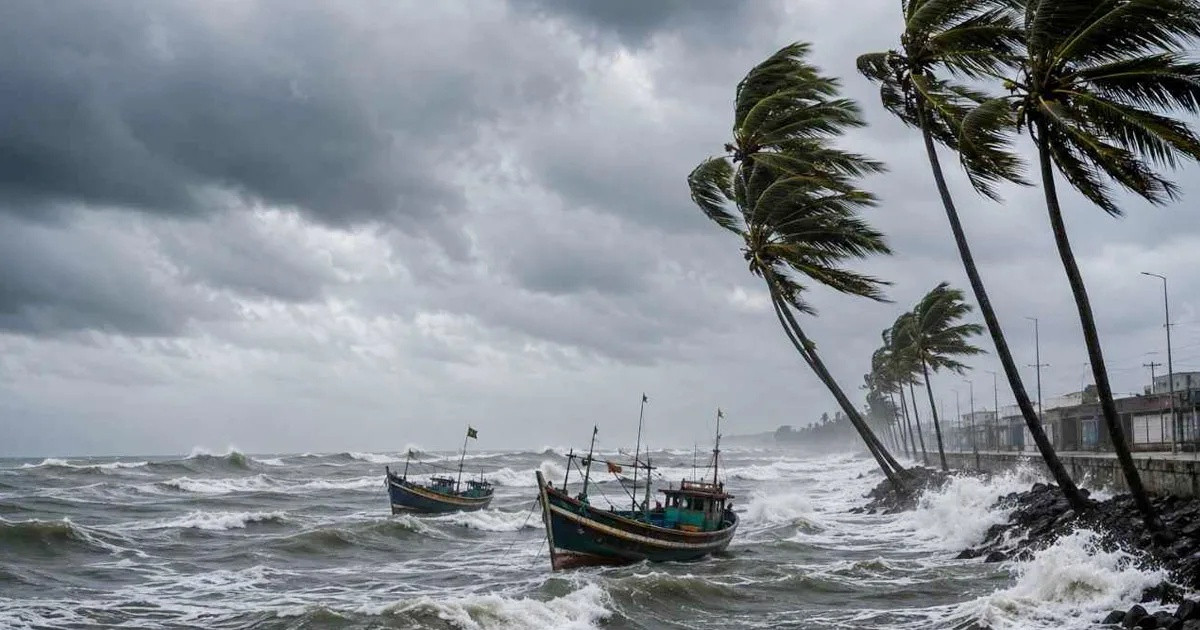 নিম্নচাপের প্রভাবে ঝড়ো হাওয়ার শঙ্কা, ৪ বন্দরে ৩ নম্বর সতর্ক সংকেত