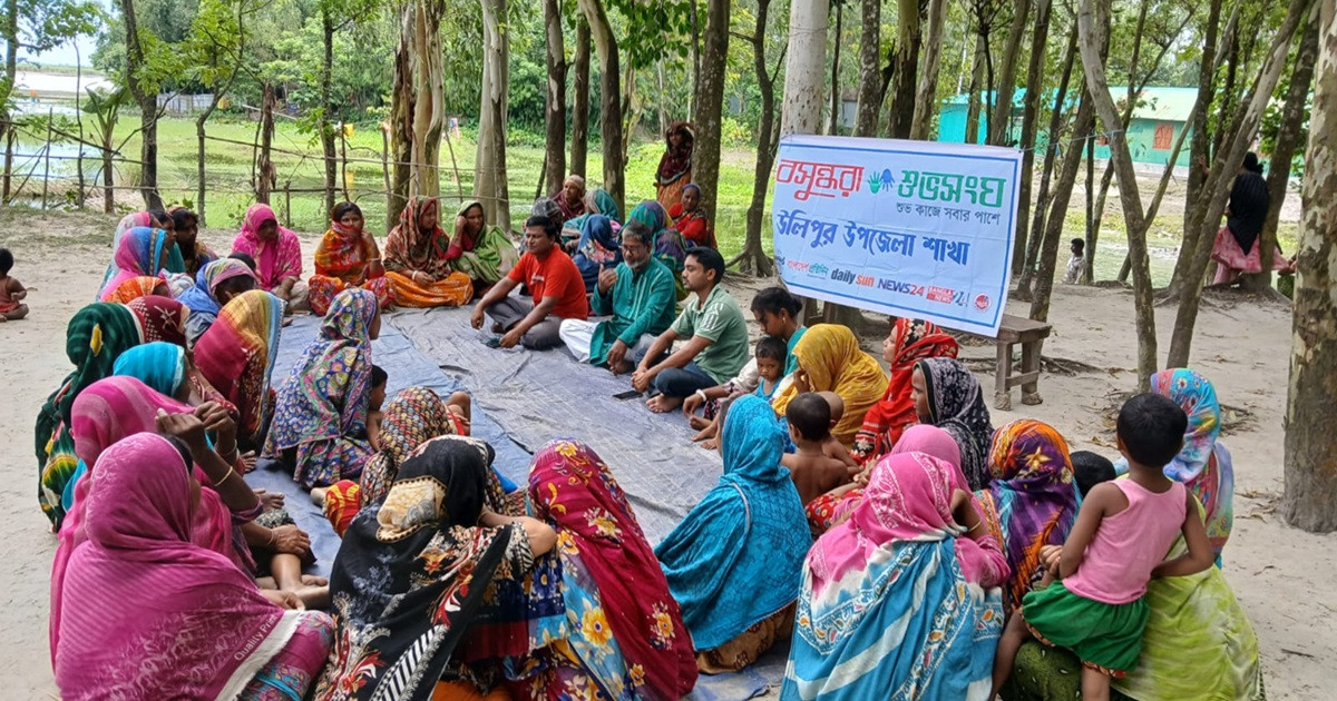কুড়িগ্রামে বাল্যবিয়ে-নারী নির্যাতন রোধে বসুন্ধরা শুভসং‌ঘের উঠান বৈঠক