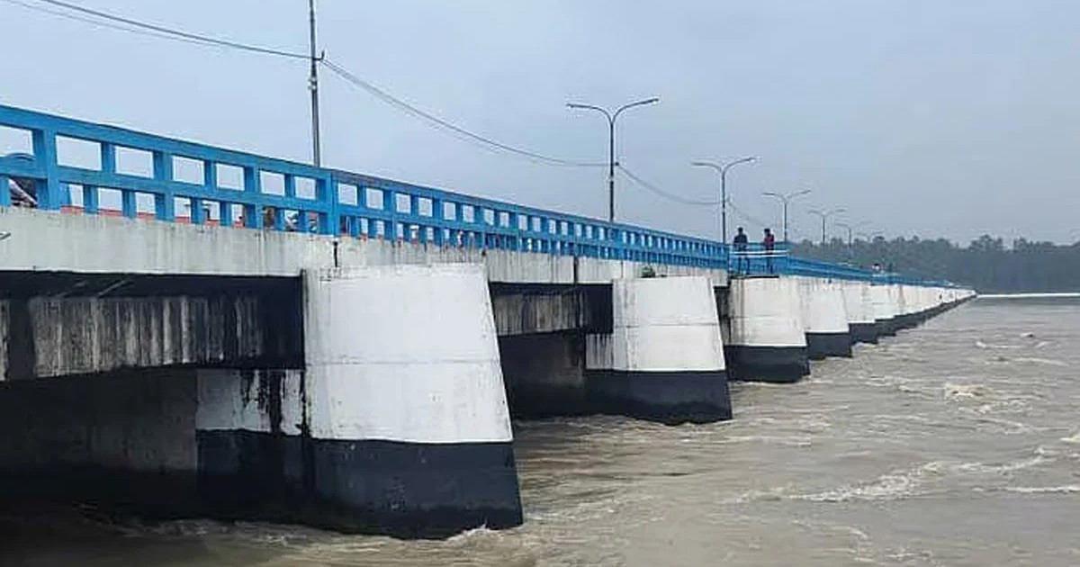 তিন জেলায় নদী সংলগ্ন নিম্নাঞ্চল প্লাবিত হওয়ার আভাস