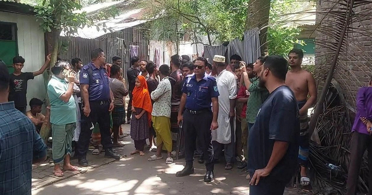 মাদরাসায় ককটেল বিস্ফোরণ, আহত ৫ শিক্ষার্থী