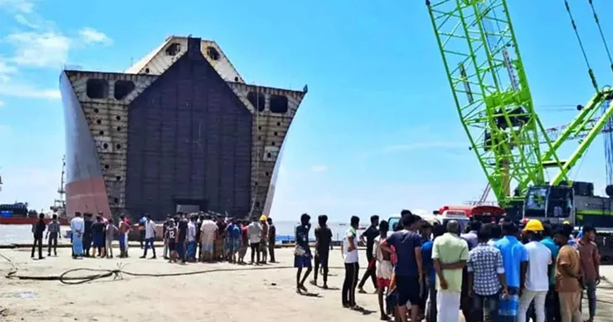 সীতাকুণ্ডে ৯ শ্রমিকের মৃত্যুর কারণ মাত্রাতিরিক্ত হাইড্রোজেন সালফাইডের উপস্থিতি: শিল্প সচিব