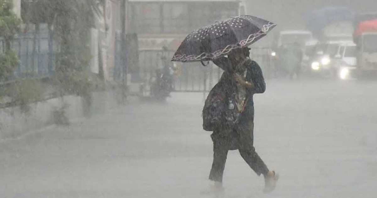 সাগরে নিম্নচাপ, যেসব এলাকায় হতে পারে ভারী বৃষ্টি