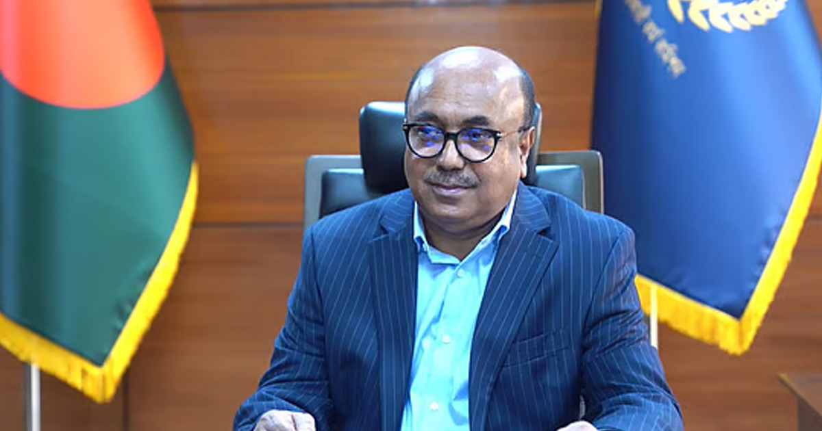 ‘হলে জানবেন’ বলে শেষ পর্যন্ত পদত্যাগই করলেন পিএসসি চেয়ারম্যান