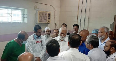 মমেক হাসপাতাল পরিদর্শন করেছেন ত্রাণ প্রতিমন্ত্রী, হয়রানিমুক্ত সেবার নির্দেশ