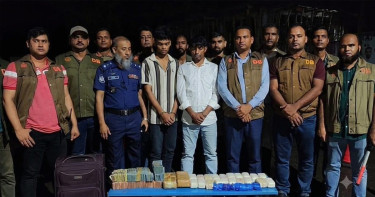 মাইক্রোবাসে তল্লাশি, উদ্ধার হলো ৬৪ হাজার পিচ ইয়াবা