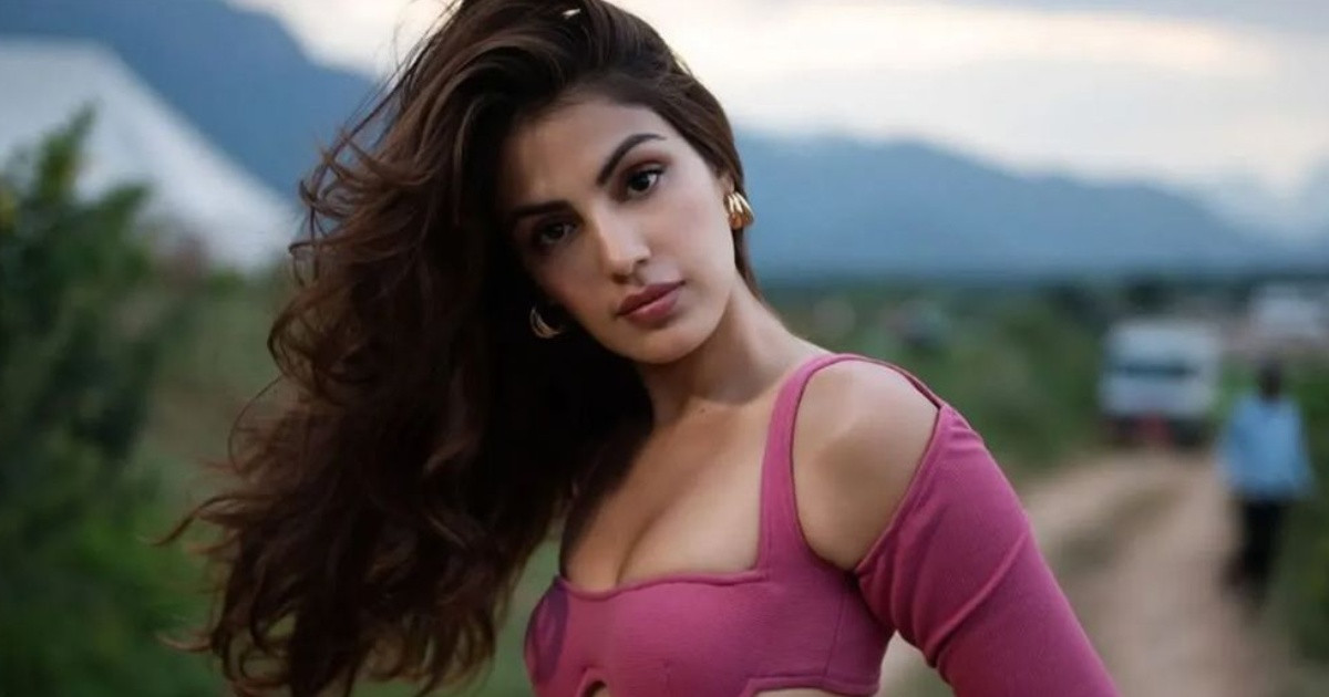 অভিনেত্রী রিয়ার গোপন ভিডিও ফাঁস, তোলপাড় নেটদুনিয়া!