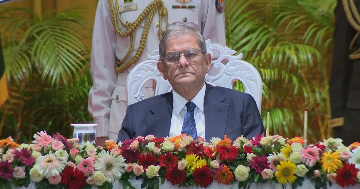 রাষ্ট্রপতি মির্জা ফখরুল ইসলাম আলমগীরকে খুবি উপাচার্যের অভিনন্দন