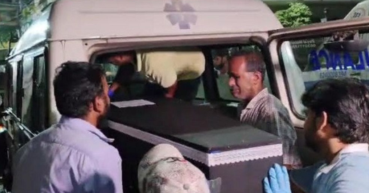 কলকাতার হোটেলে আগুন: আজ দেশে আসছে ৬ মরদেহ