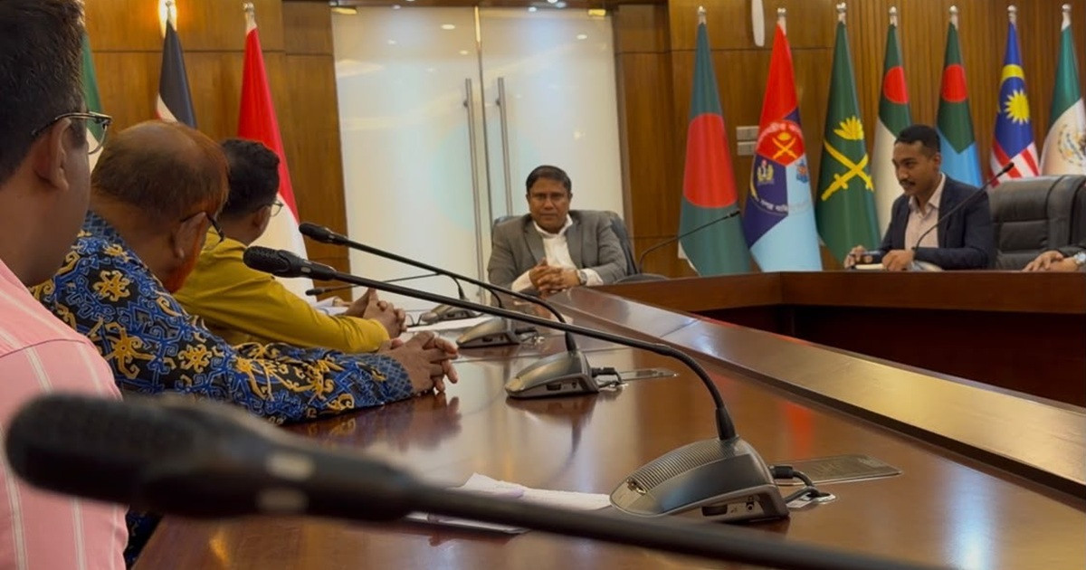 এক্স-ফোর্সেস অ্যাসোসিয়েশনের প্রতিনিধি দলের সঙ্গে প্রধানমন্ত্রীর প্রতিরক্ষা উপদেষ্টার সাক্ষাৎ