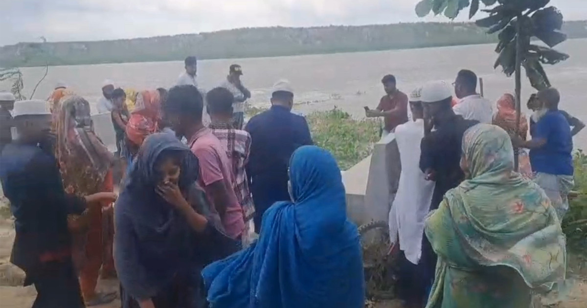 মাকে ধর্ষণ-হত্যার পর নদীতে ফেলে দেওয়া শিশু আবিরের লাশ উদ্ধার