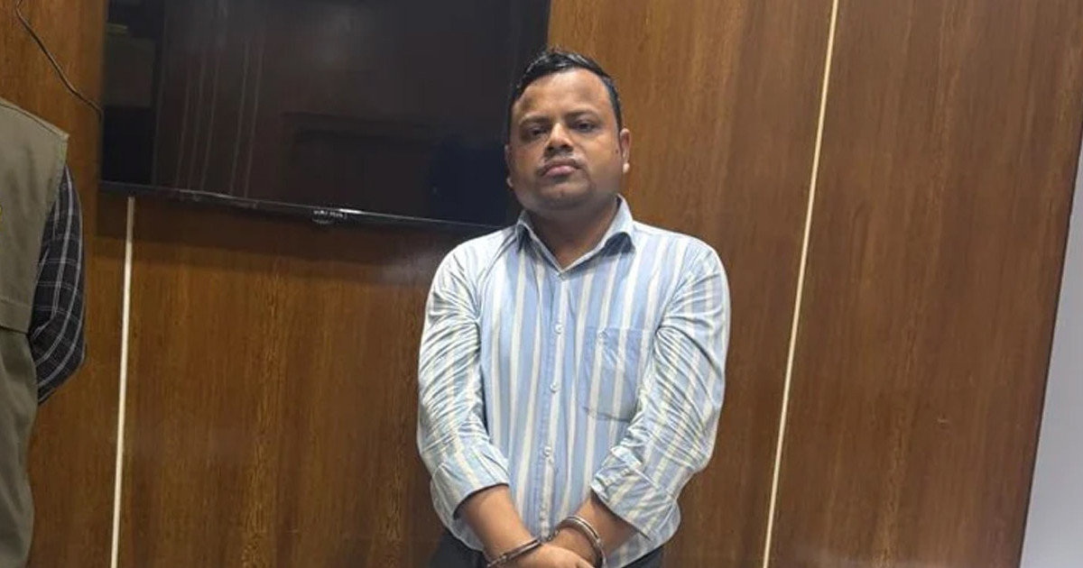 প্রধানমন্ত্রীর পরিবারের সদস্য ও দুই কর্মকর্তার নামে ভুয়া আইডি, প্রতারক গ্রেপ্তার