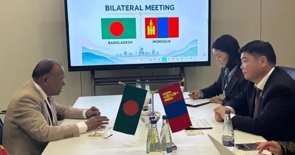 কপ-১৭ সম্মেলনে পরিবেশমন্ত্রীর চারটি দ্বিপক্ষীয় বৈঠক অনুষ্ঠিত
