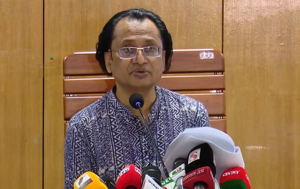 খুব স্বল্প সময়ের মধ্যে লোডশেডিং কমে আসবে: তথ্য উপদেষ্টা