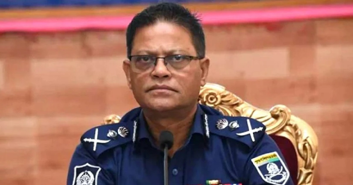 আইনের সীমাবদ্ধতায় মাদক কারবারি-ছিনতাইকারীদের আটকে রাখা যায় না: আইজিপি