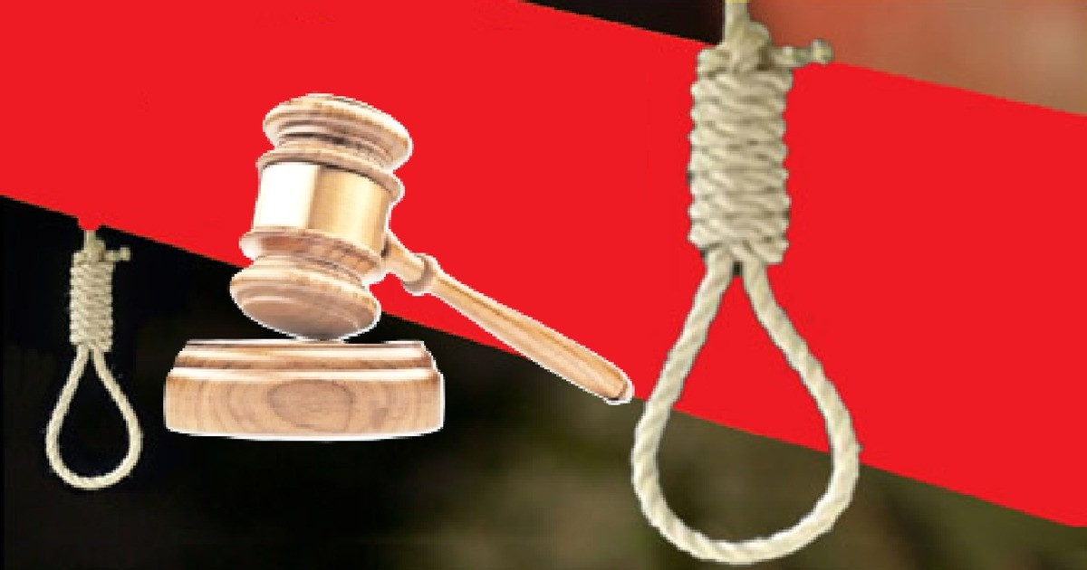 ঘুরে বেড়াচ্ছেন ৫২ ফাঁসির আসামি