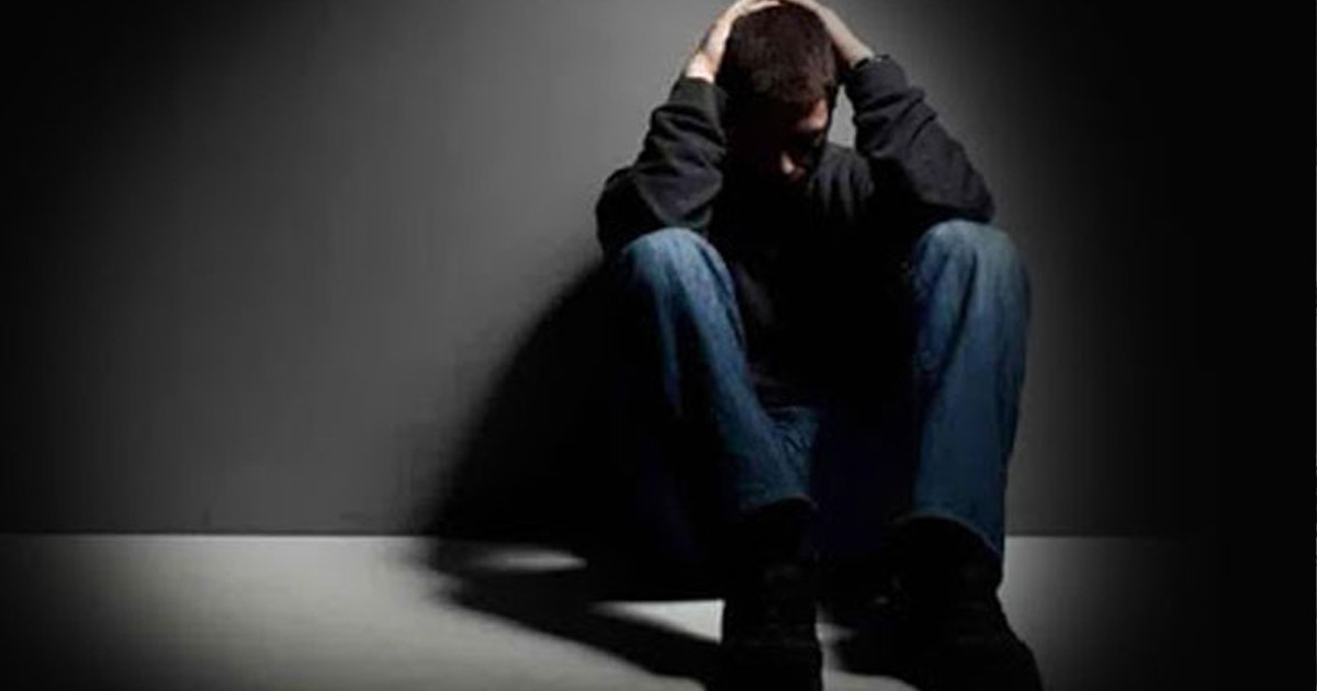 সন্তান নেশায় আসক্ত হচ্ছে বুঝবেন যেভাবে