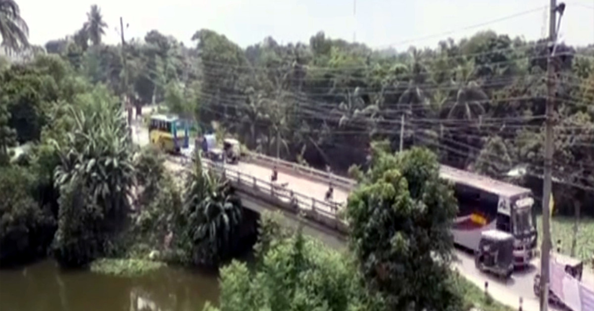 সরকারের ১৫ কোটি টাকা গচ্চার আশঙ্কা