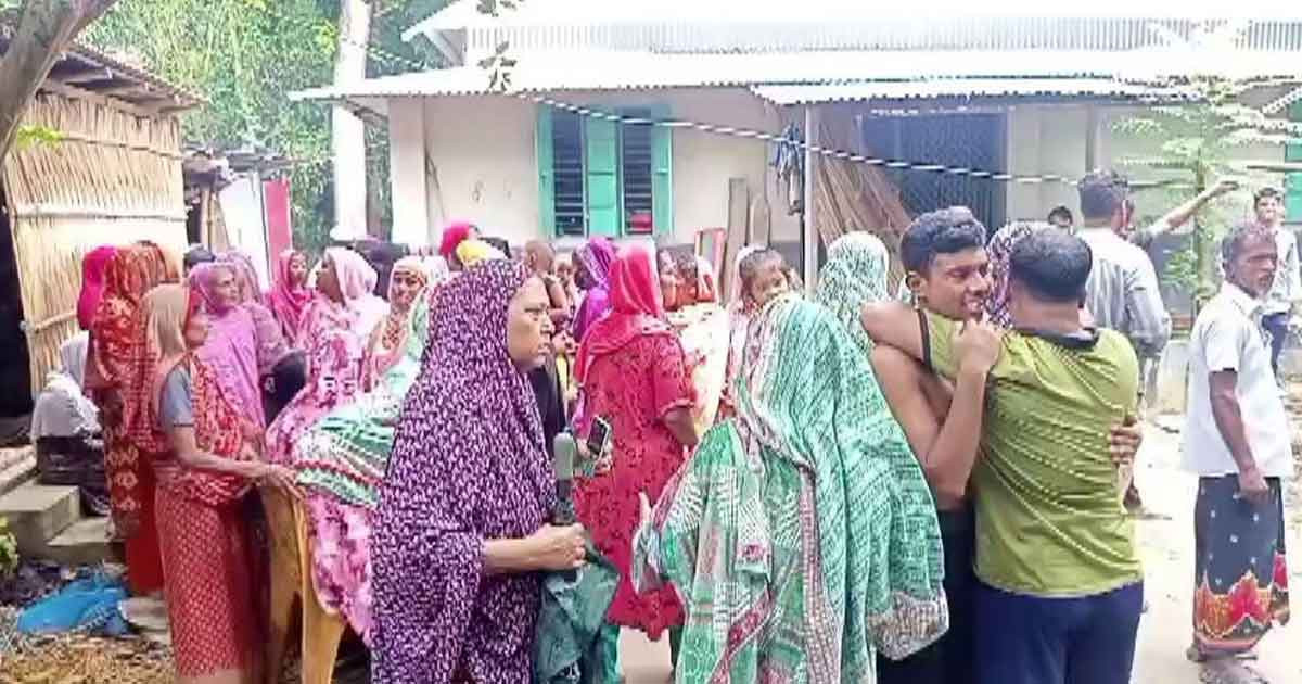 কাশিয়ানীতে উঠানে কাপড় শুকাতে গিয়ে বিদ্যুৎস্পৃষ্টে কৃষকের মৃত্যু